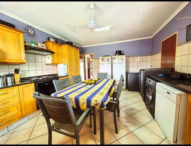 3 BEDROOM HOUSE FOR SALE IN VAALPARK
